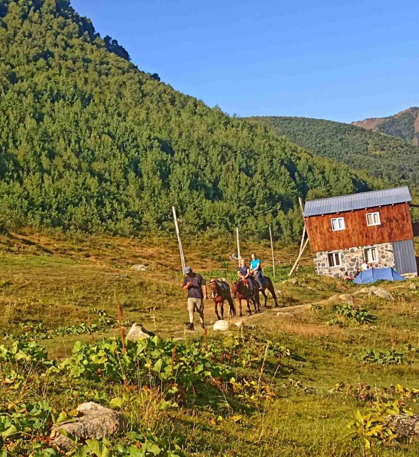 Vila Latphari In Ushguli Eksteriør bilde